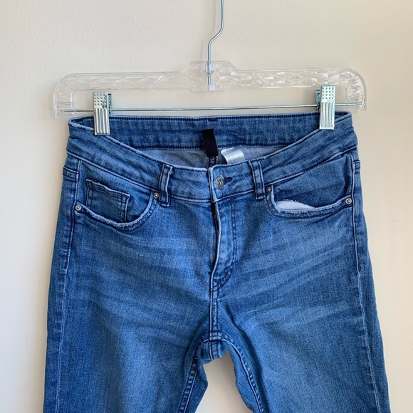 H&M Skinny Jeans 💙 - Picture 4 of 6